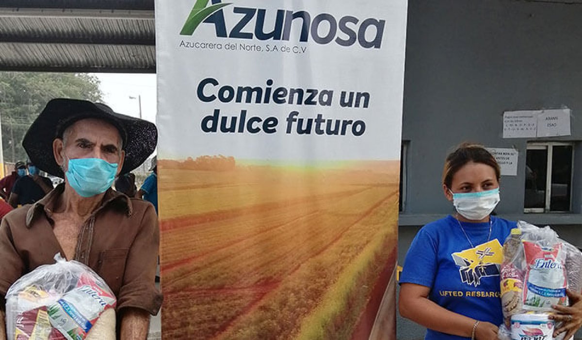 AZUNOSA apoya con alimentos a comunidades vecinas